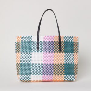 Thea plastic tote CAMP - Image 1