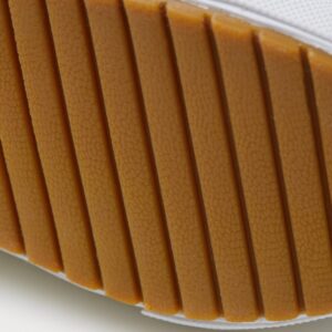 Basic Sneaker Pile SB - Image 1