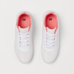 Christy runner BG - Image 1