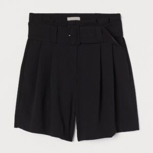 Como shorts. - Image 1